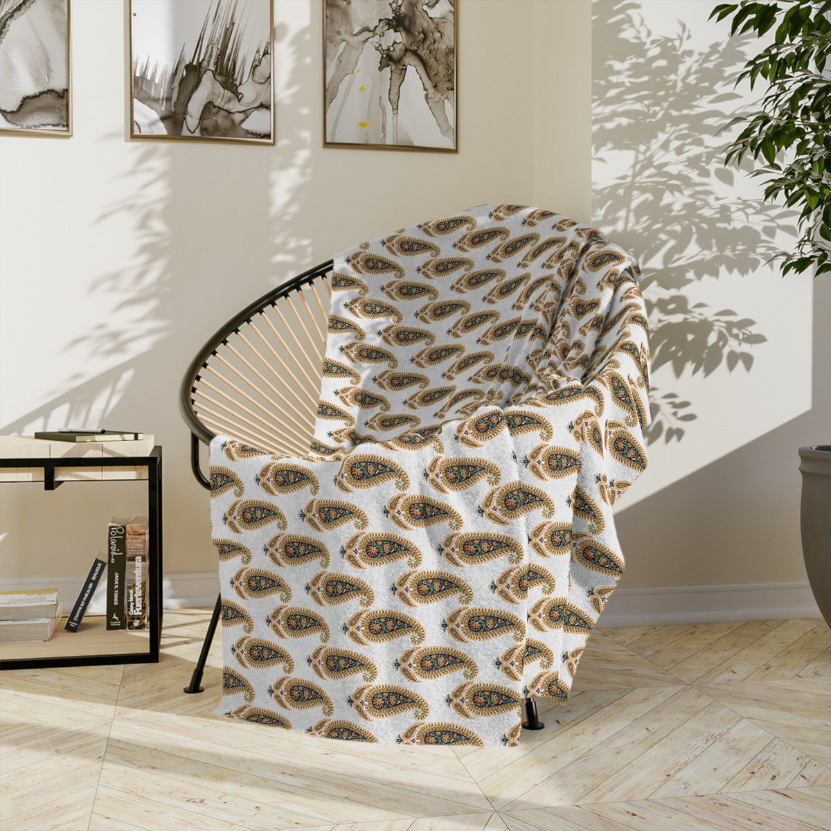 Velveteen Microfiber Blanket — Golden Paisley Pattern Cozy Throw