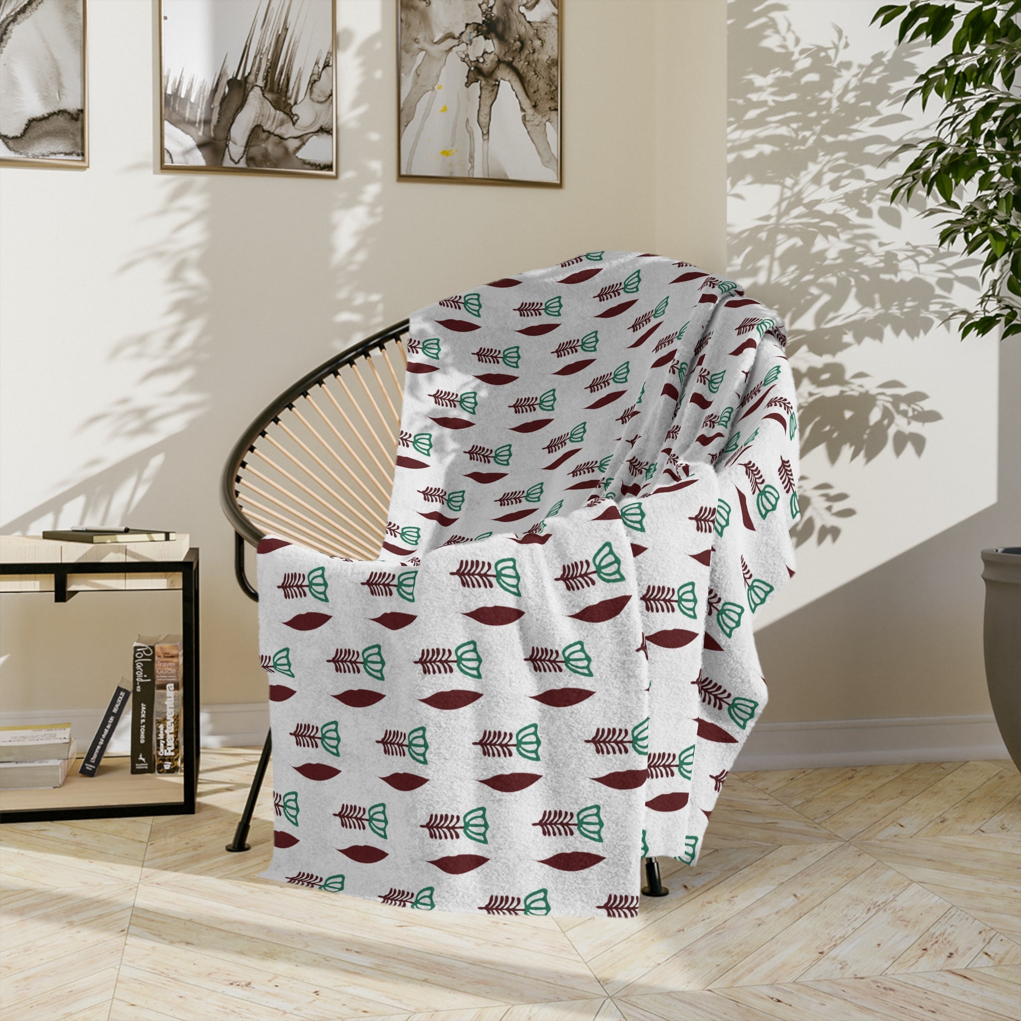 Fuzzy Foxes Microfiber Blanket – Cute Woodland Animal Throw for Kids & Nursery