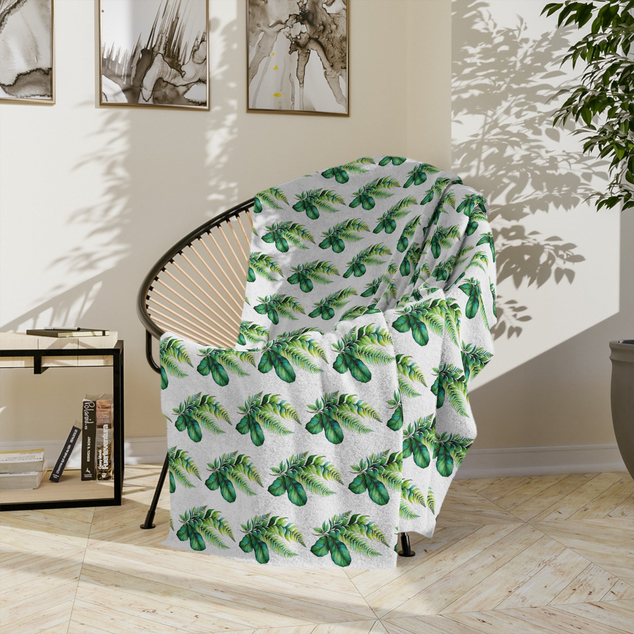 Tropical Palm Leaf Velveteen Microfiber Blanket – Lightweight Green Botanical Throw