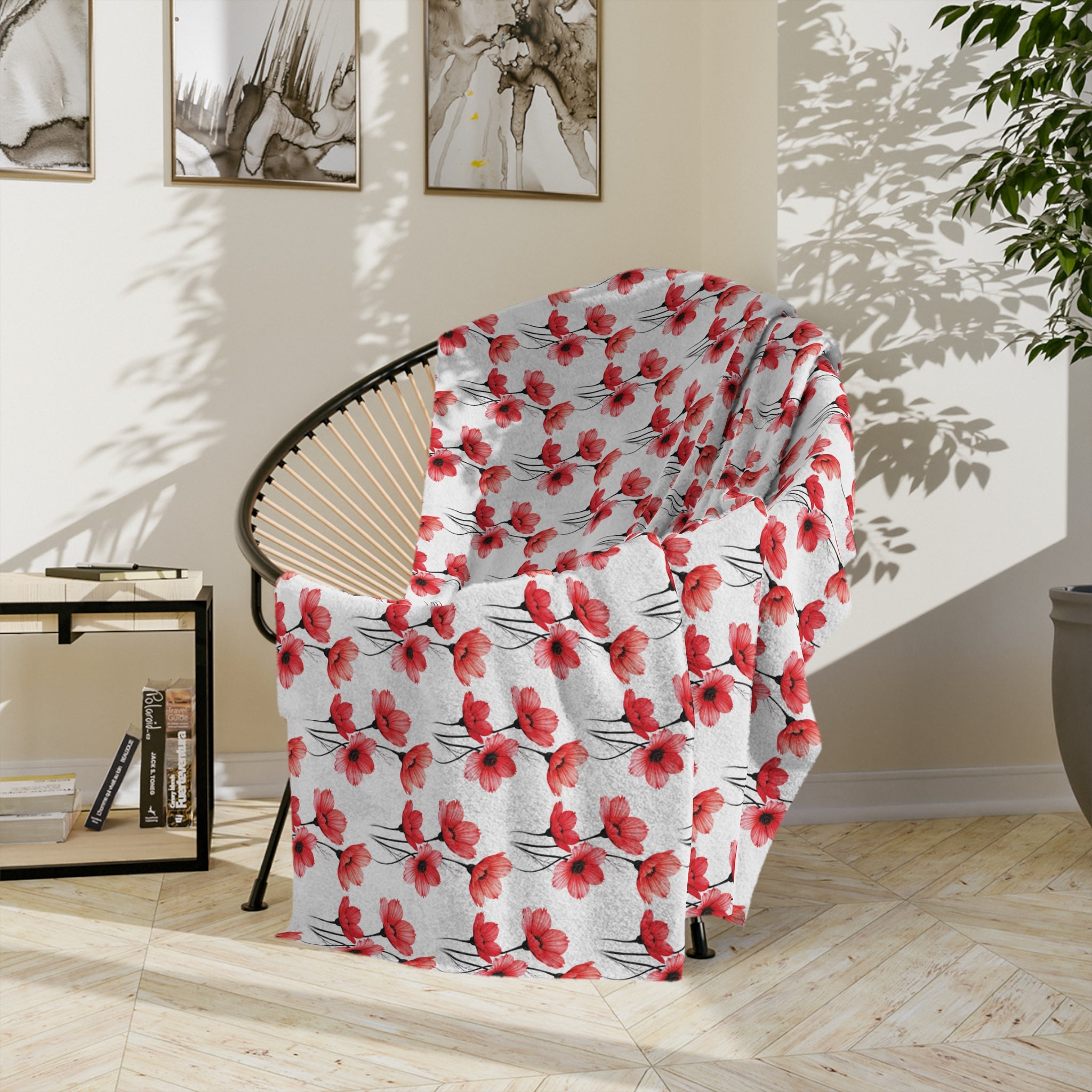 Floral Red Poppy Velveteen Blanket — Soft Microfiber Throw for Home & Gifts