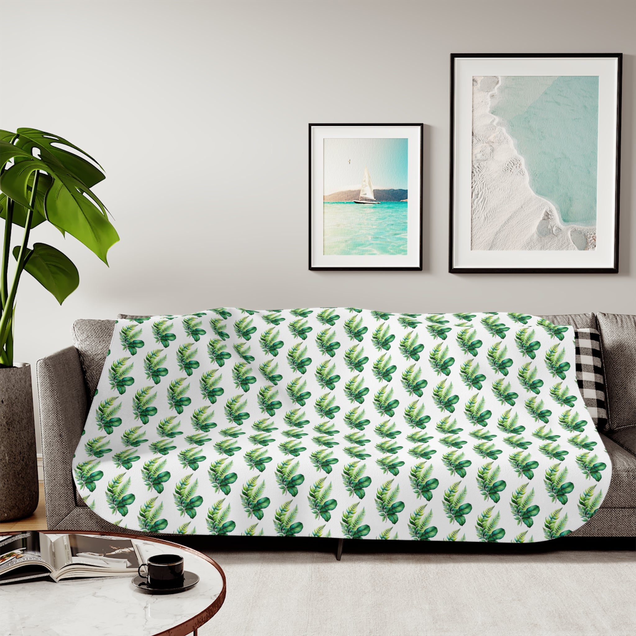 Tropical Palm Sherpa Blanket – Reversible Cozy Throw with Green Leaf Pattern