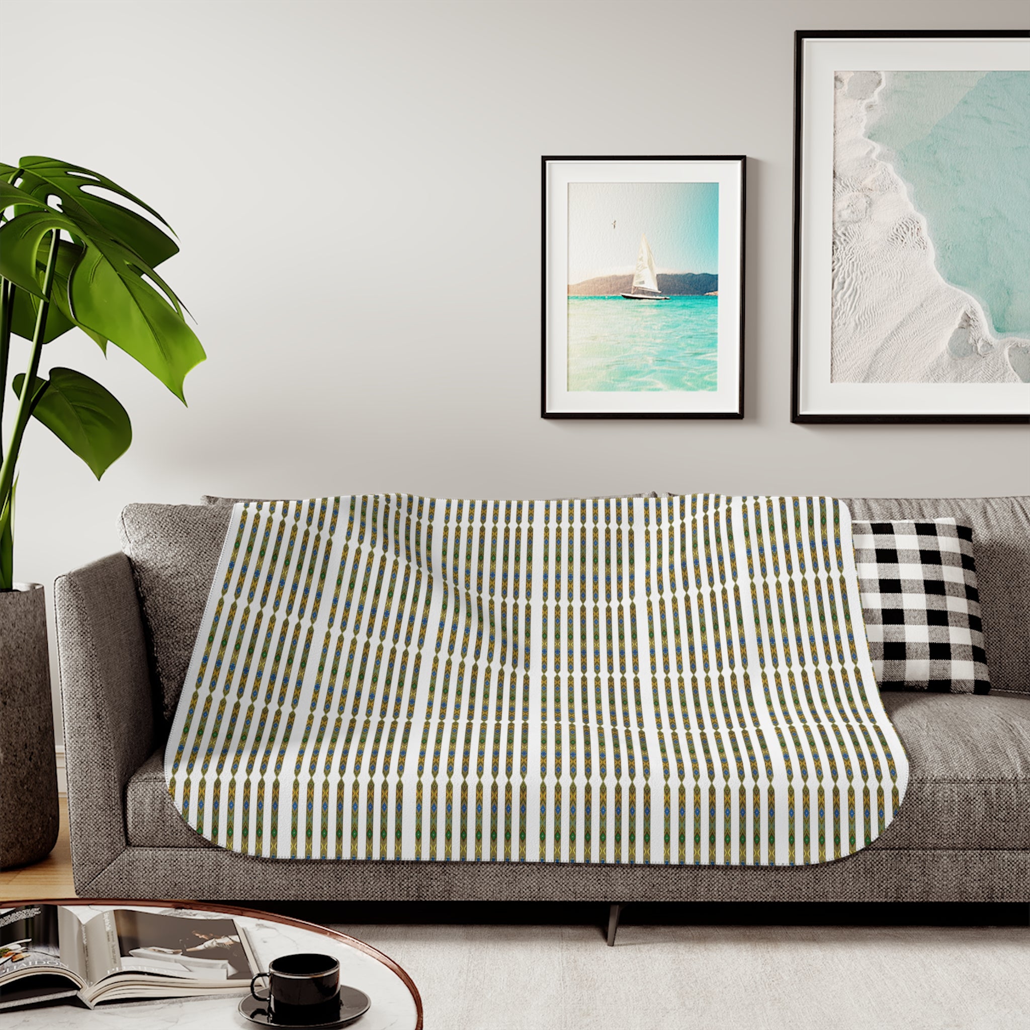 Cozy Plaid Sherpa Blanket — Reversible Beige Fleece Throw for Living Room & Gift