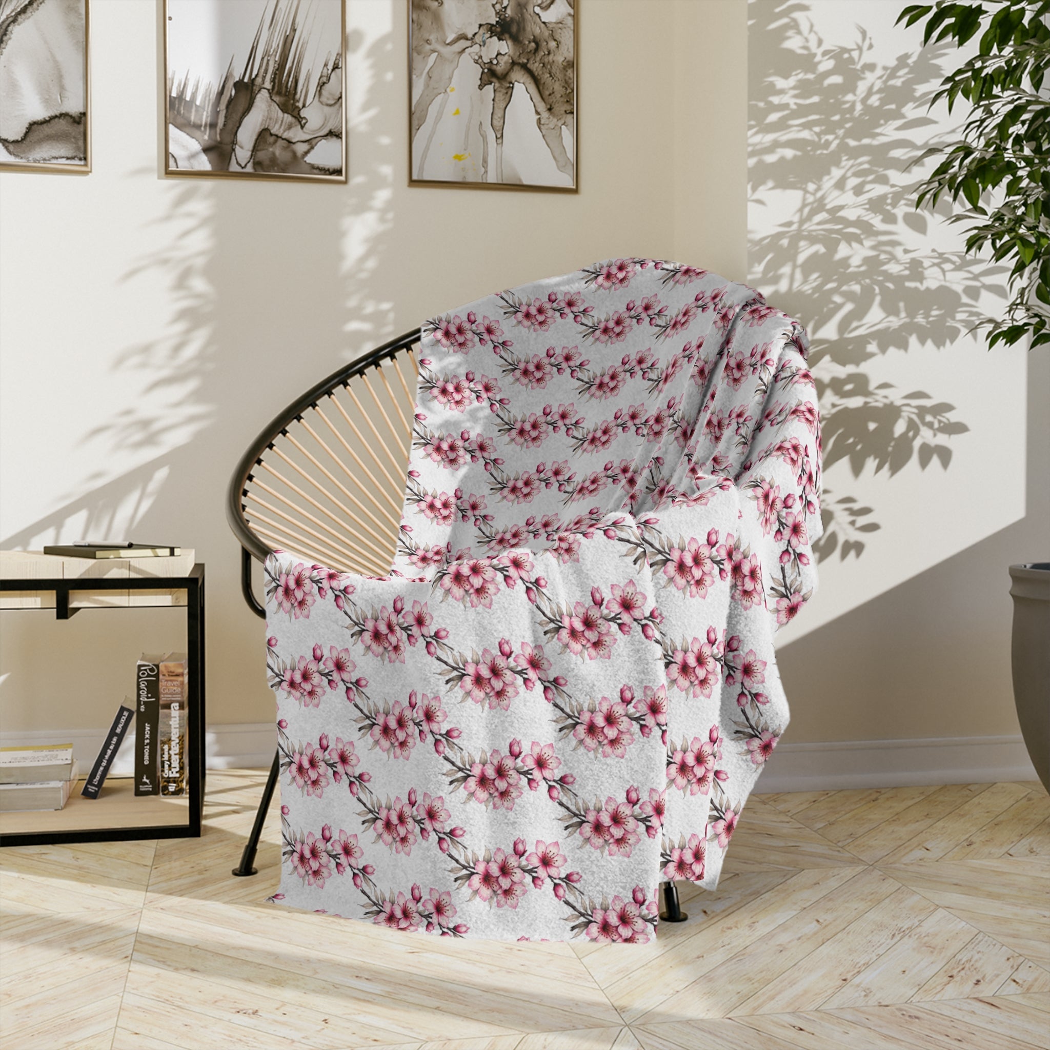 Floral Berry Velveteen Microfiber Blanket — Cozy Pink Botanical Throw