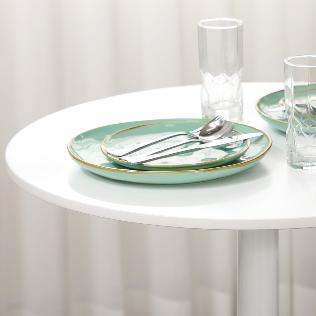 Modern Kitchen Table for 2 People, Round Dining Table with Steel Base for Living Room, Dining Room, Black