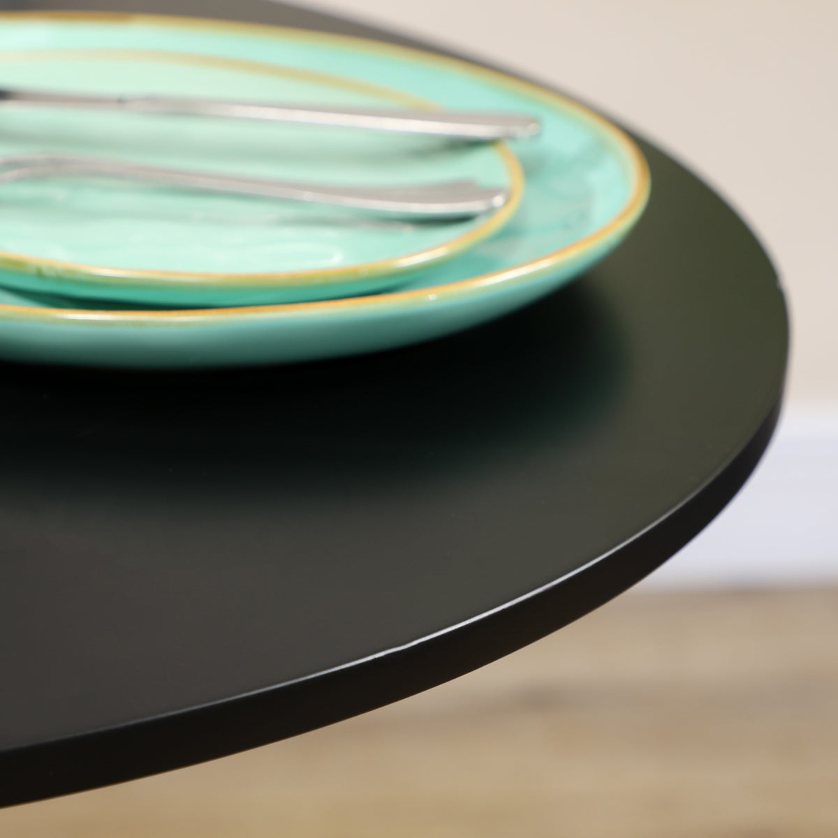 Modern Kitchen Table for 2 People, Round Dining Table with Steel Base for Living Room, Dining Room, Black